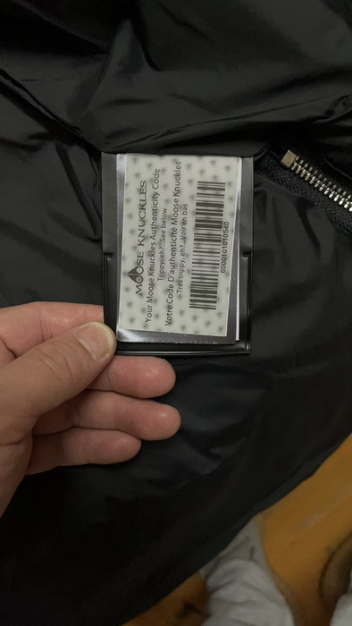 Moose Knuckles Coat-001