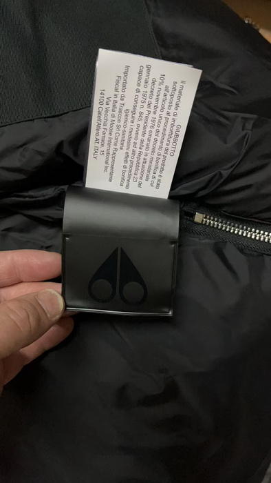 Moose Knuckles Coat-019