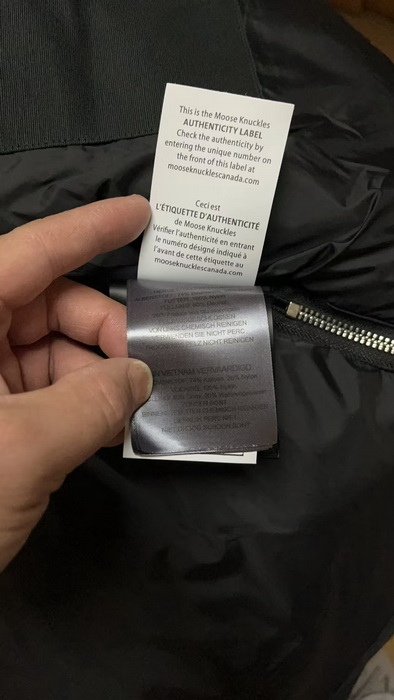 Moose Knuckles Coat-019