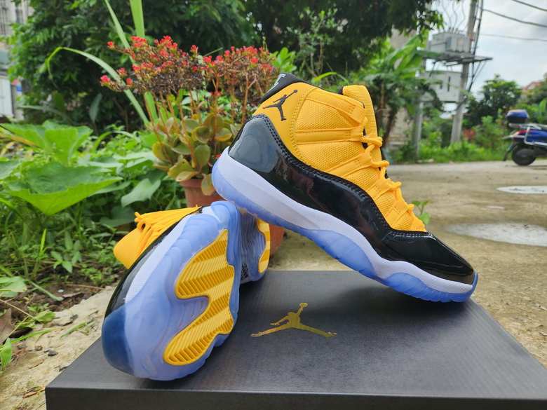 Air Jordan 11 Retro-015