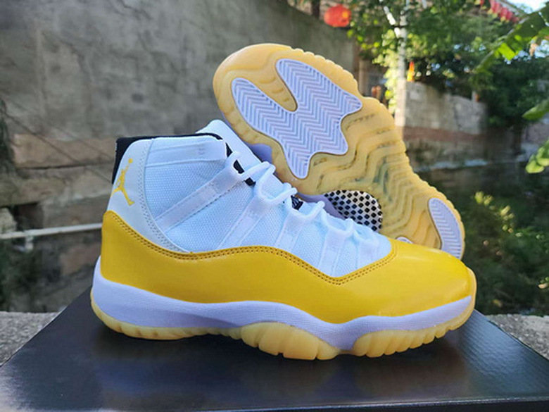 Air Jordan 11 Retro-025