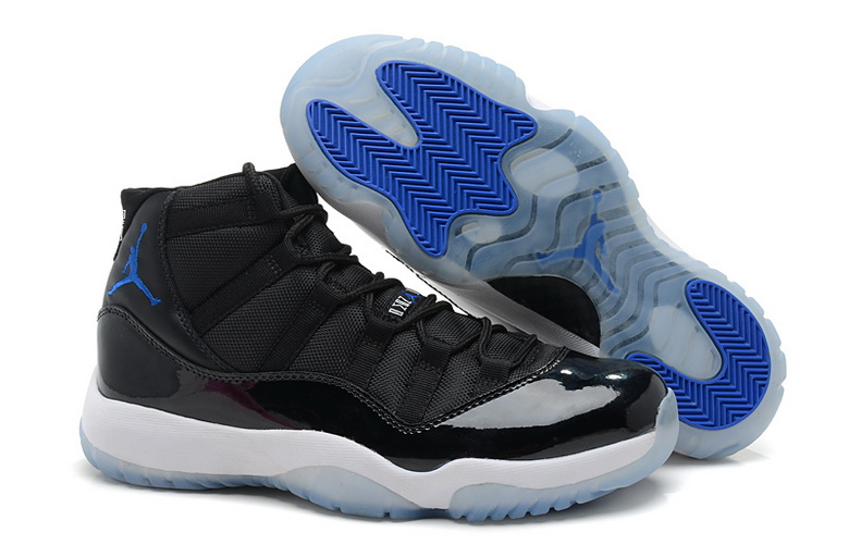 Air Jordan 11 Retro-026