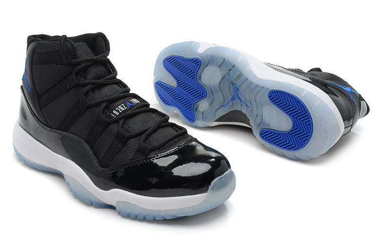 Air Jordan 11 Retro-026