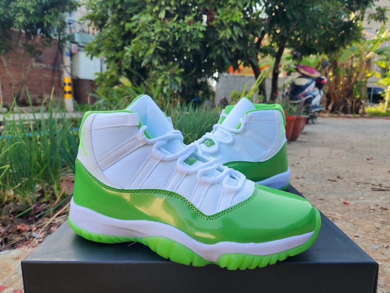 Air Jordan 11 Retro-044