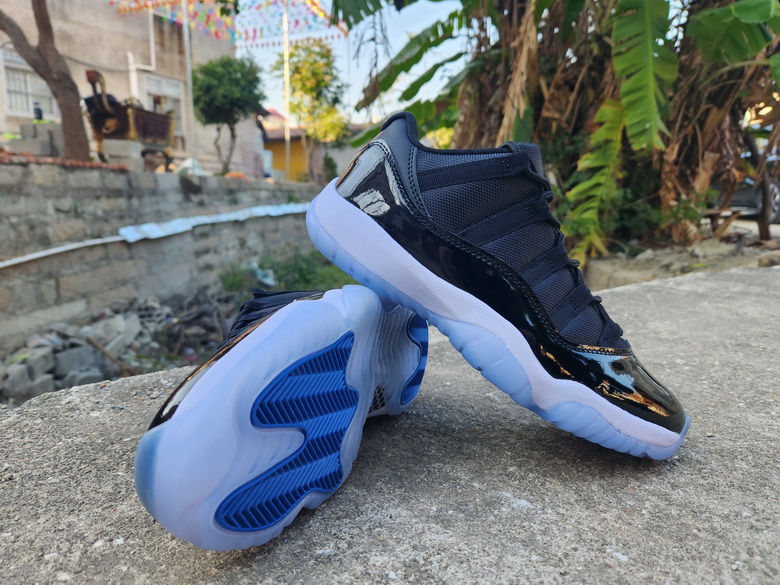 Air Jordan 11 Retro-057