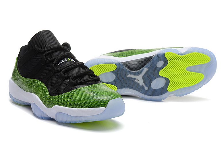 Air Jordan 11 Retro-102