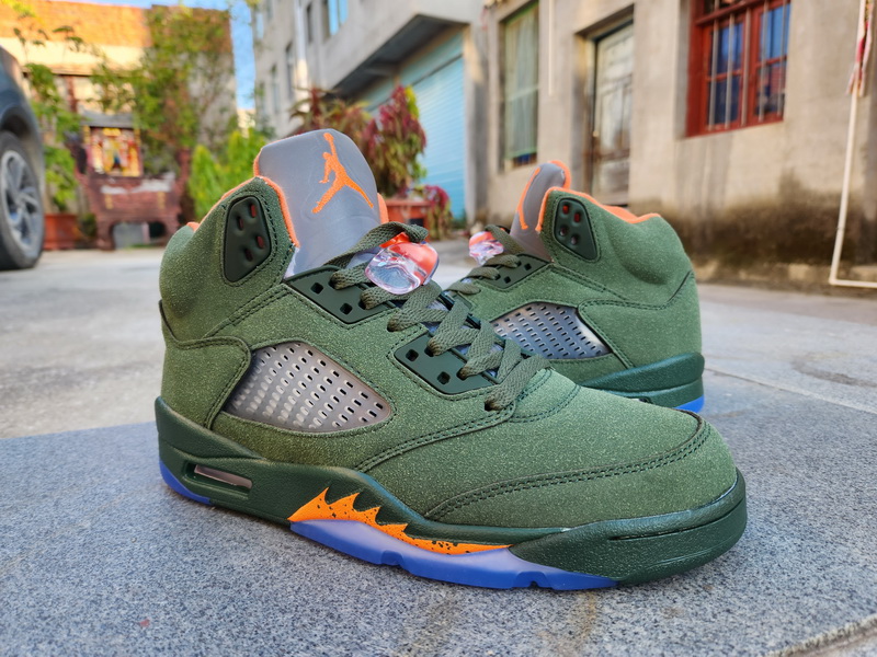 Air Jordan 5 Retro-023