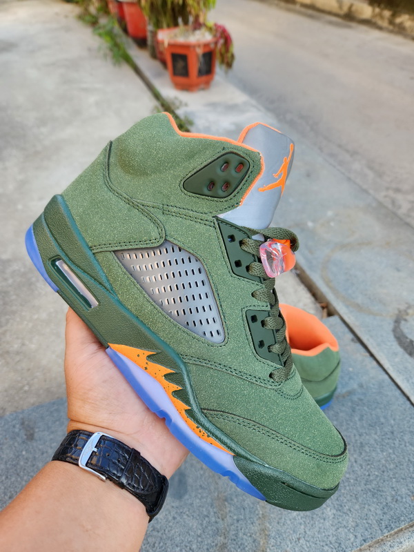 Air Jordan 5 Retro-023