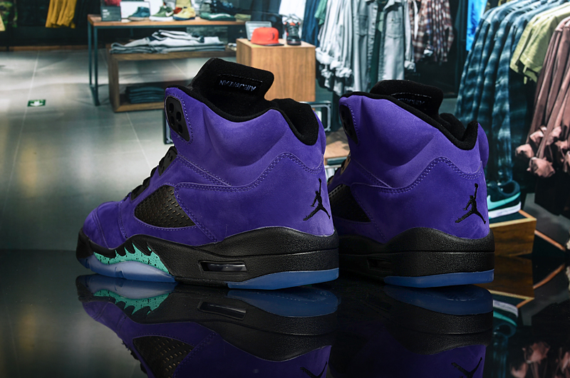 Air Jordan 5 Retro-051