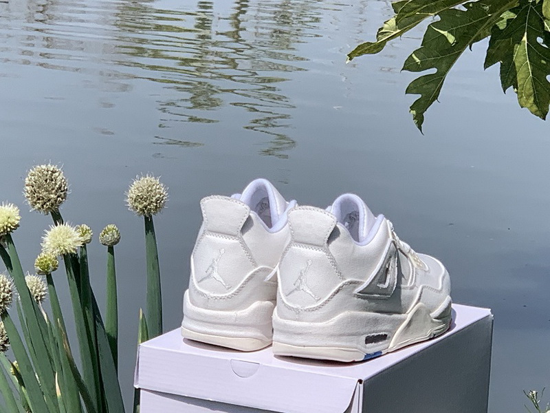 Air Jordan 4 Retro-075