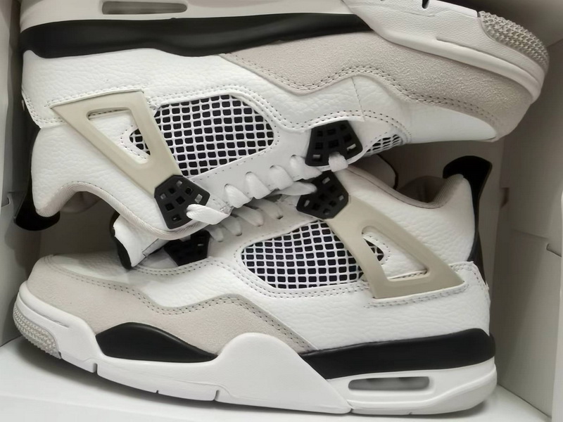 Air Jordan 4 Retro-114