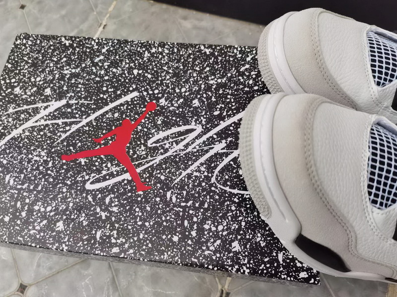 Air Jordan 4 Retro-114