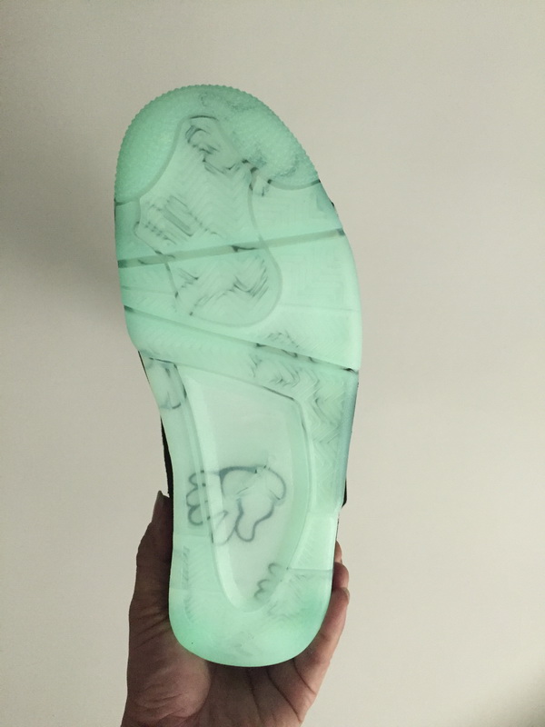 Air Jordan 4 Retro-126