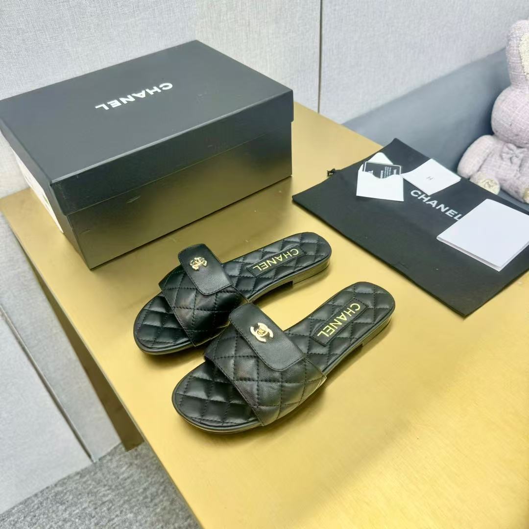 Ch*el slippers women(aaa)-010