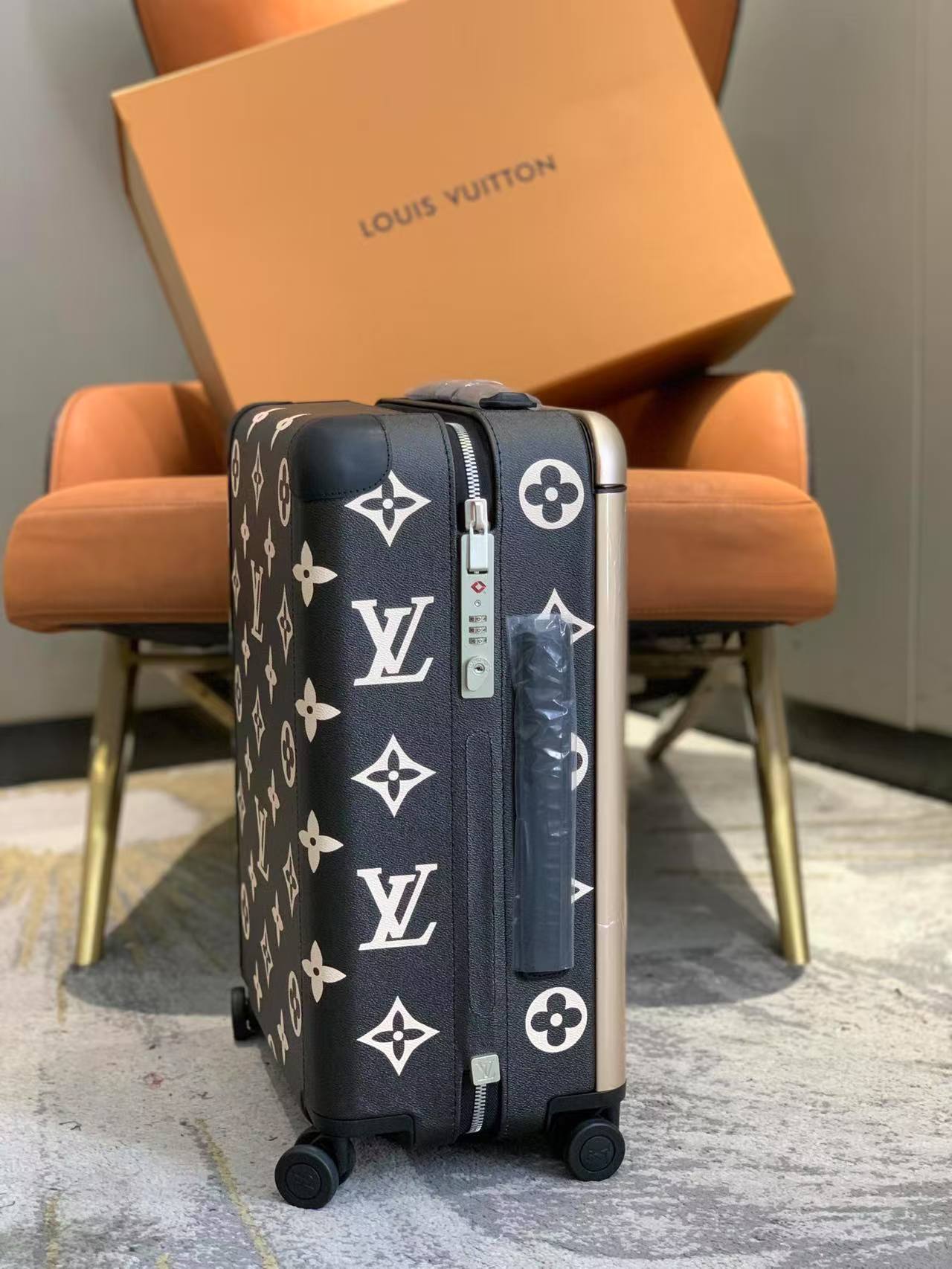 LV Suitcase(AAA)-004