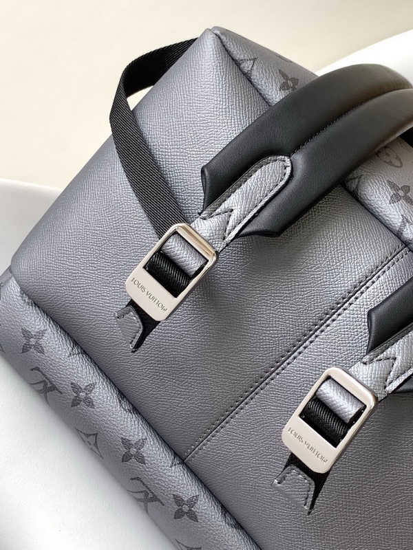 LV Backpack(AAA)-051