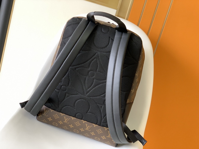 LV Backpack(AAA)-066