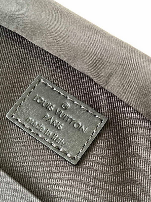 LV Backpack(AAA)-080