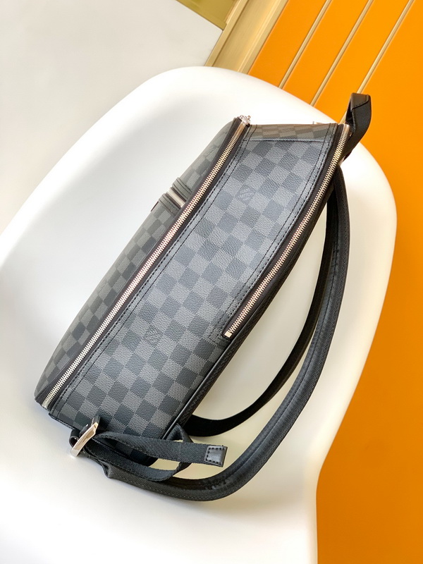 LV Backpack(AAA)-081