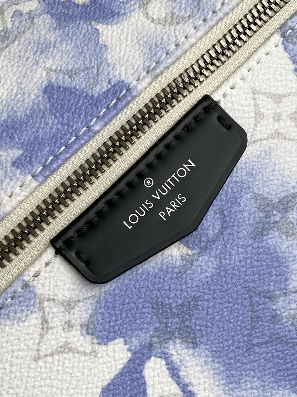 LV Backpack(AAA)-092