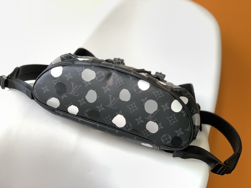 LV Backpack(AAA)-115