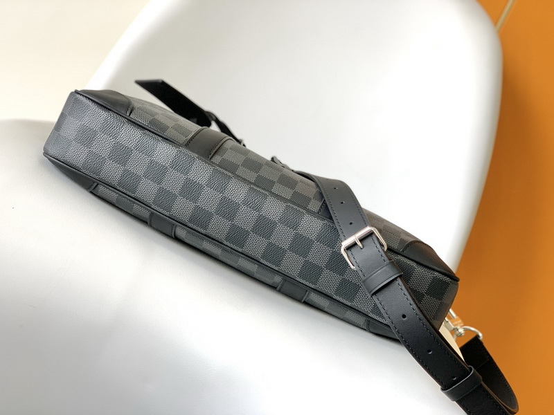 LV Handbags AAAA(Men)-159