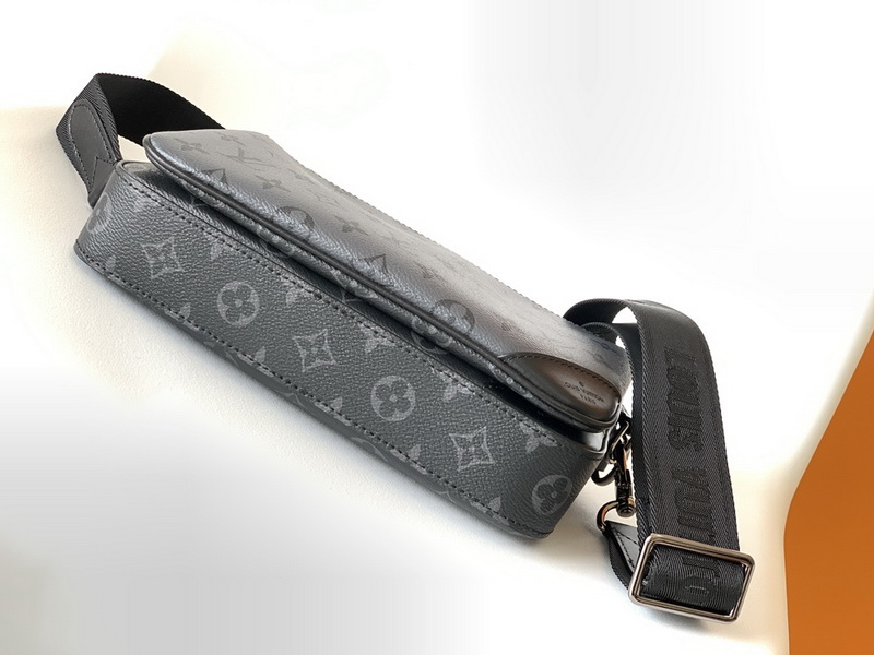 LV Handbags AAAA(Men)-167