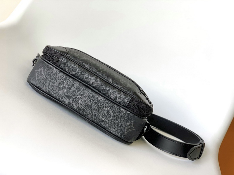 LV Handbags AAAA(Men)-185