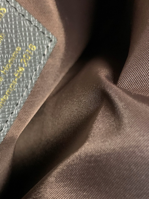 LV Handbags AAAA(Men)-195