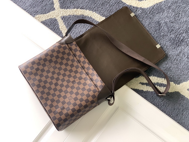 LV Handbags AAAA(Men)-200