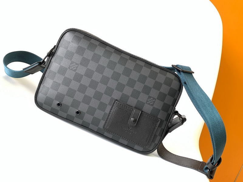 LV Handbags AAA(Men)-209