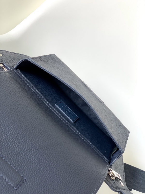 LV Handbags AAA(Men)-226