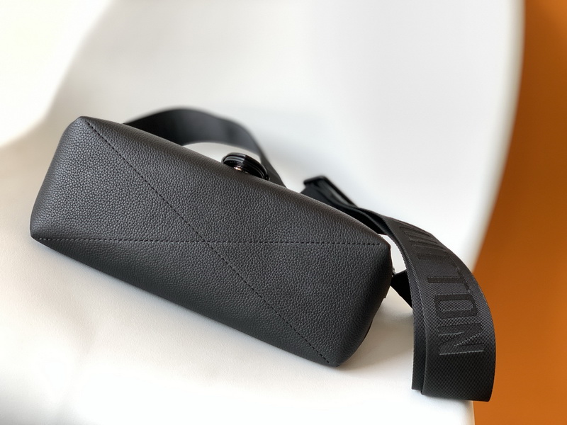 LV Handbags AAA(Men)-237