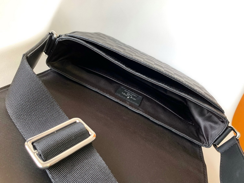 LV Handbags AAA(Men)-252