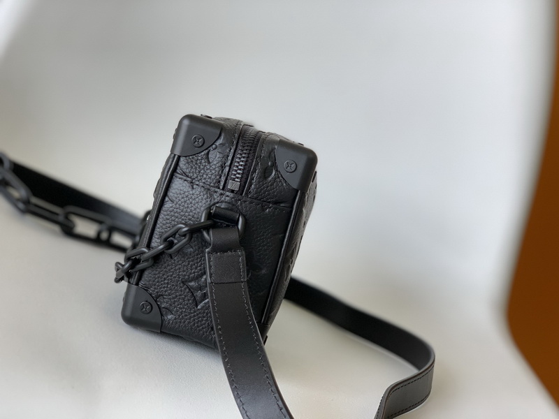 LV Handbags AAA(Men)-266