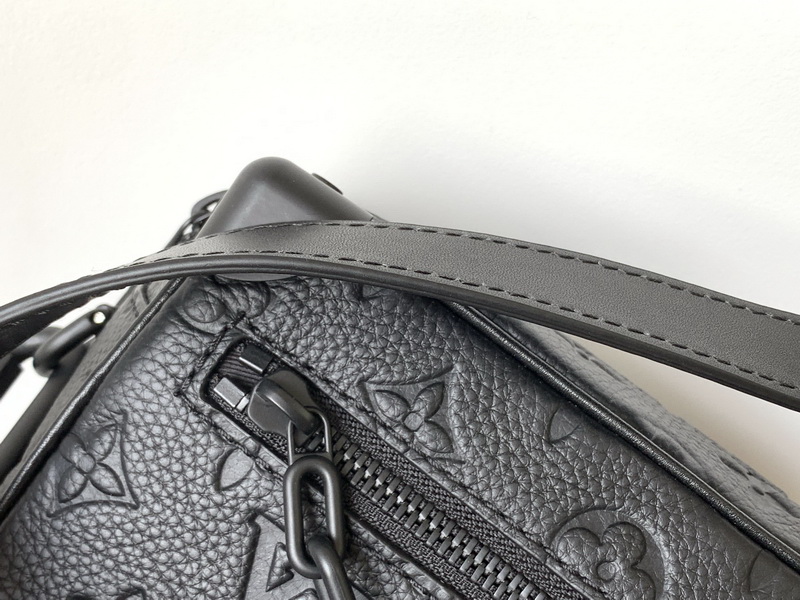 LV Handbags AAA(Men)-266