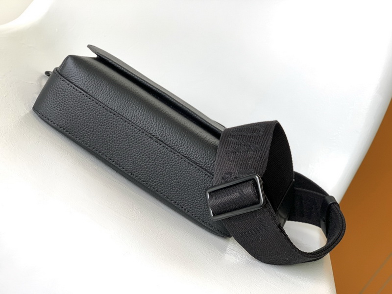 LV Handbags AAA(Men)-267