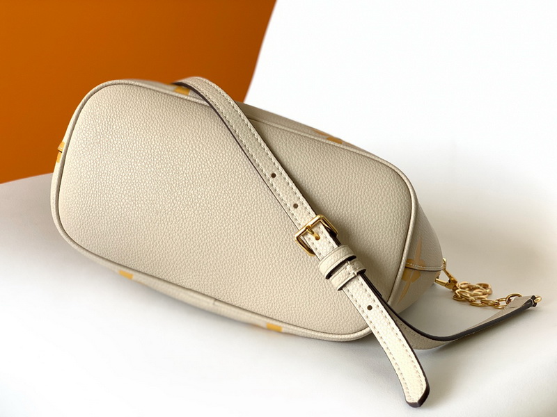 LV Handbags AAA(Women)-1099