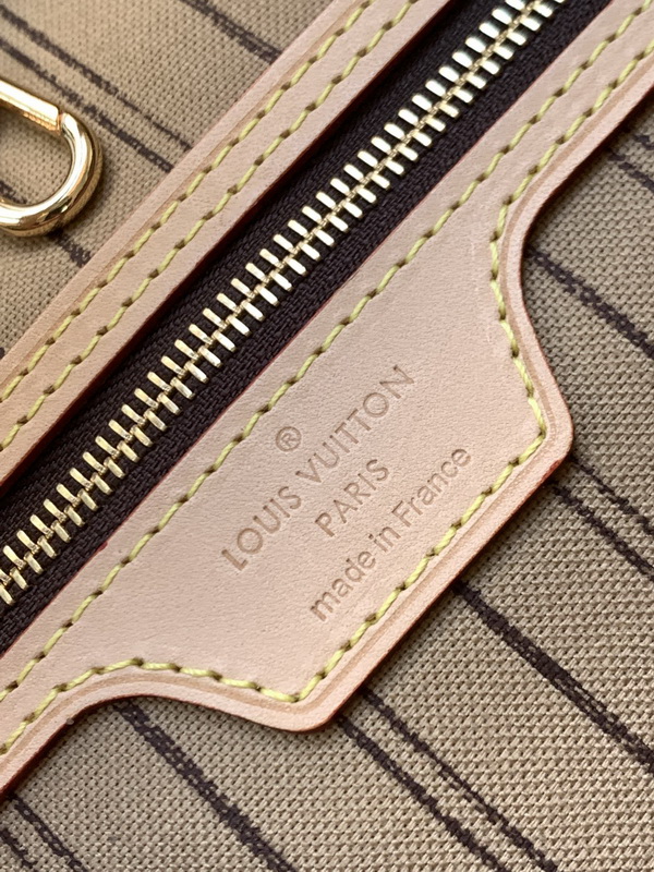 LV Handbags AAA(Women)-572