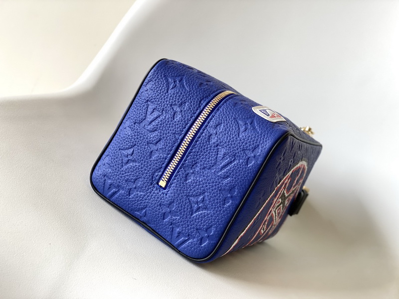 LV Handbags AAA(Women)-575