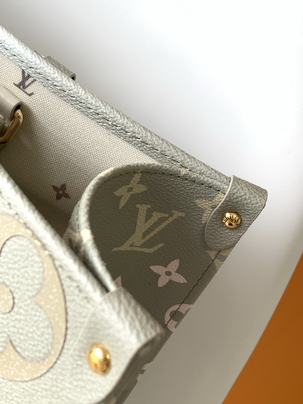 LV Handbags AAA(Women)-618