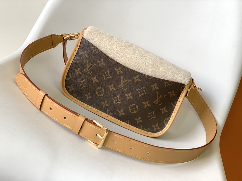 LV Handbags AAA(Women)-637