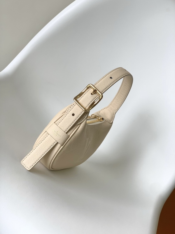 LV Handbags AAA(Women)-645