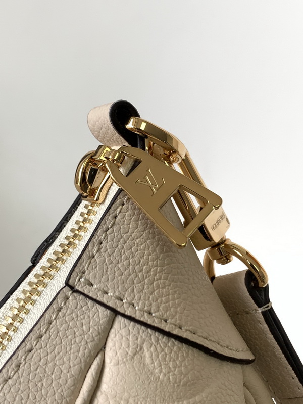 LV Handbags AAA(Women)-665
