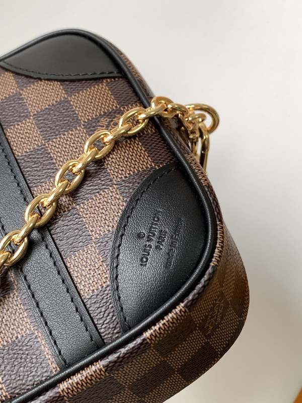 LV Handbags AAA(Women)-667