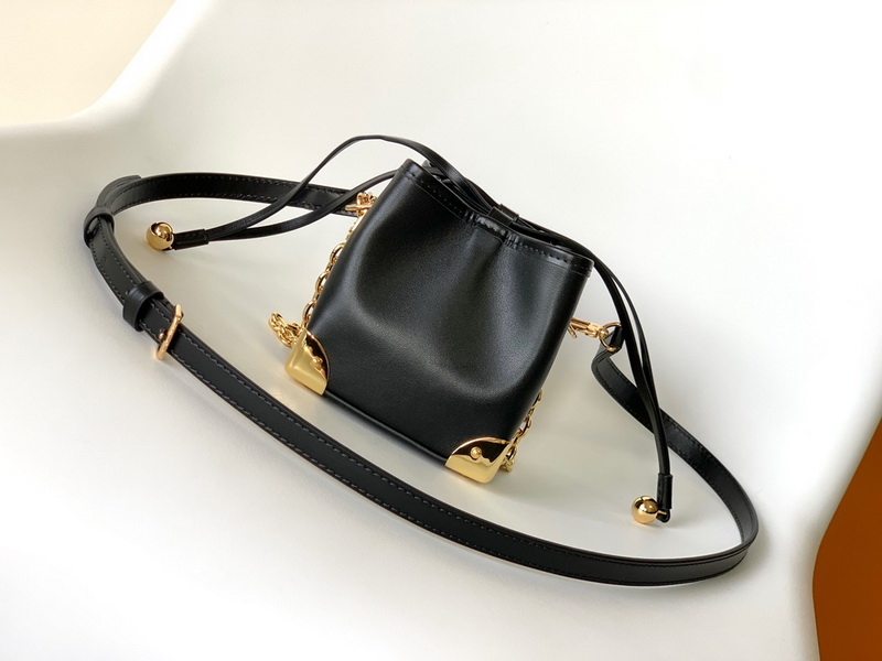 LV Handbags AAA(Women)-671