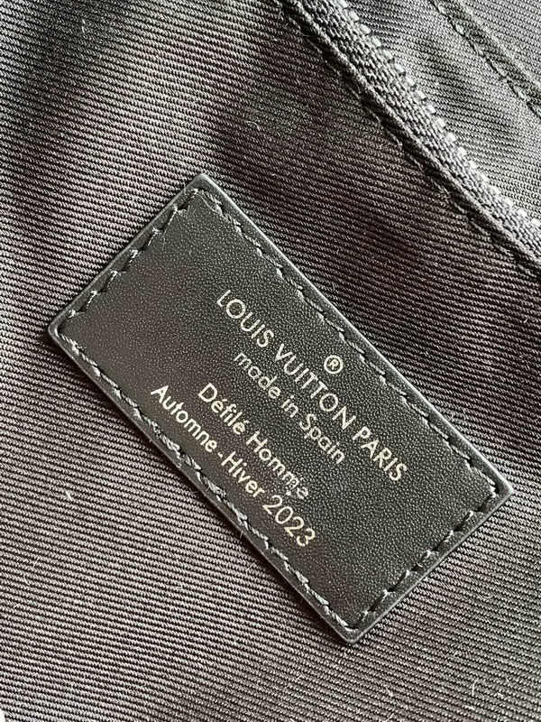 LV Handbags AAA(Women)-677