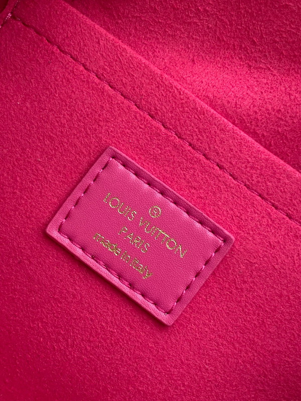 LV Handbags AAA(Women)-679