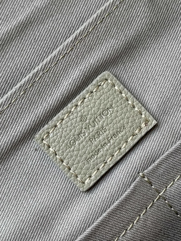 LV Handbags AAA(Women)-681