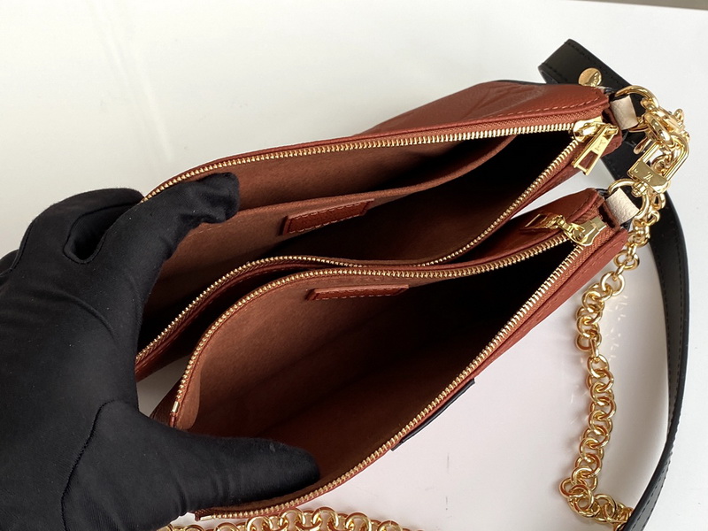 LV Handbags AAA(Women)-695